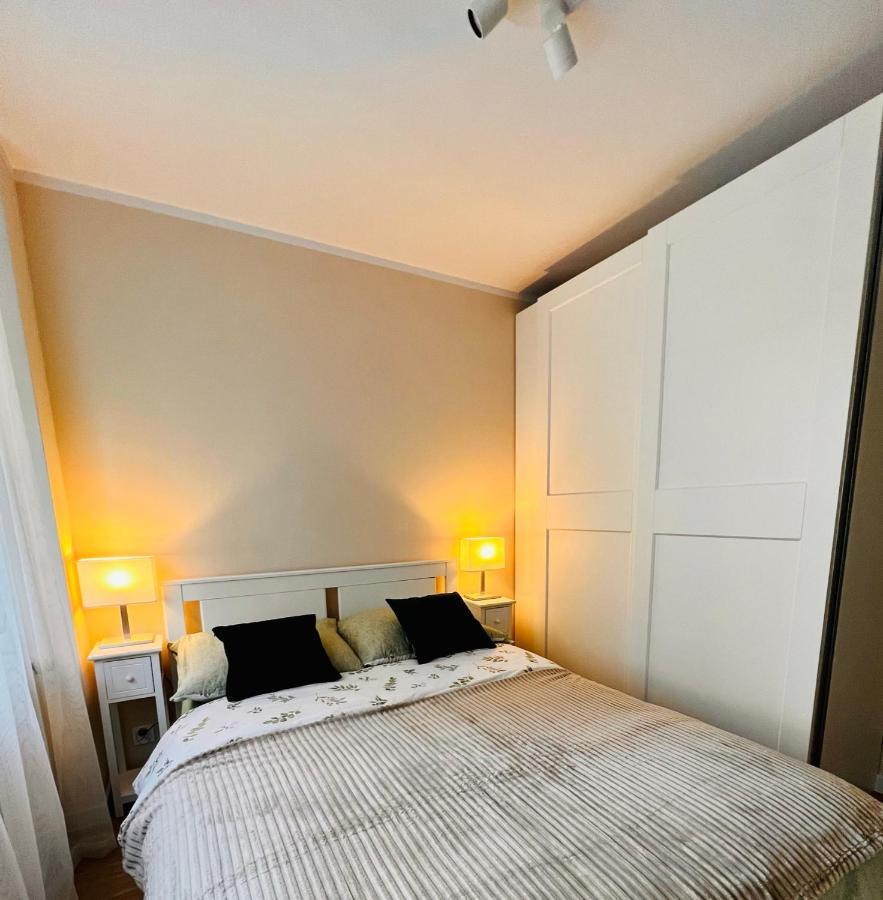 Apartament Harmony Tychy Esterno foto